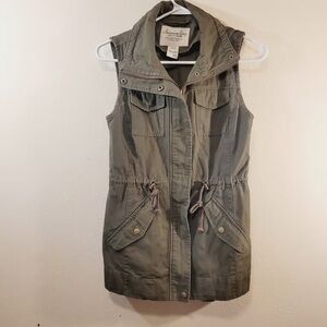 American Rag Olive Green Zip Up Utility Vest Women’s Size XS